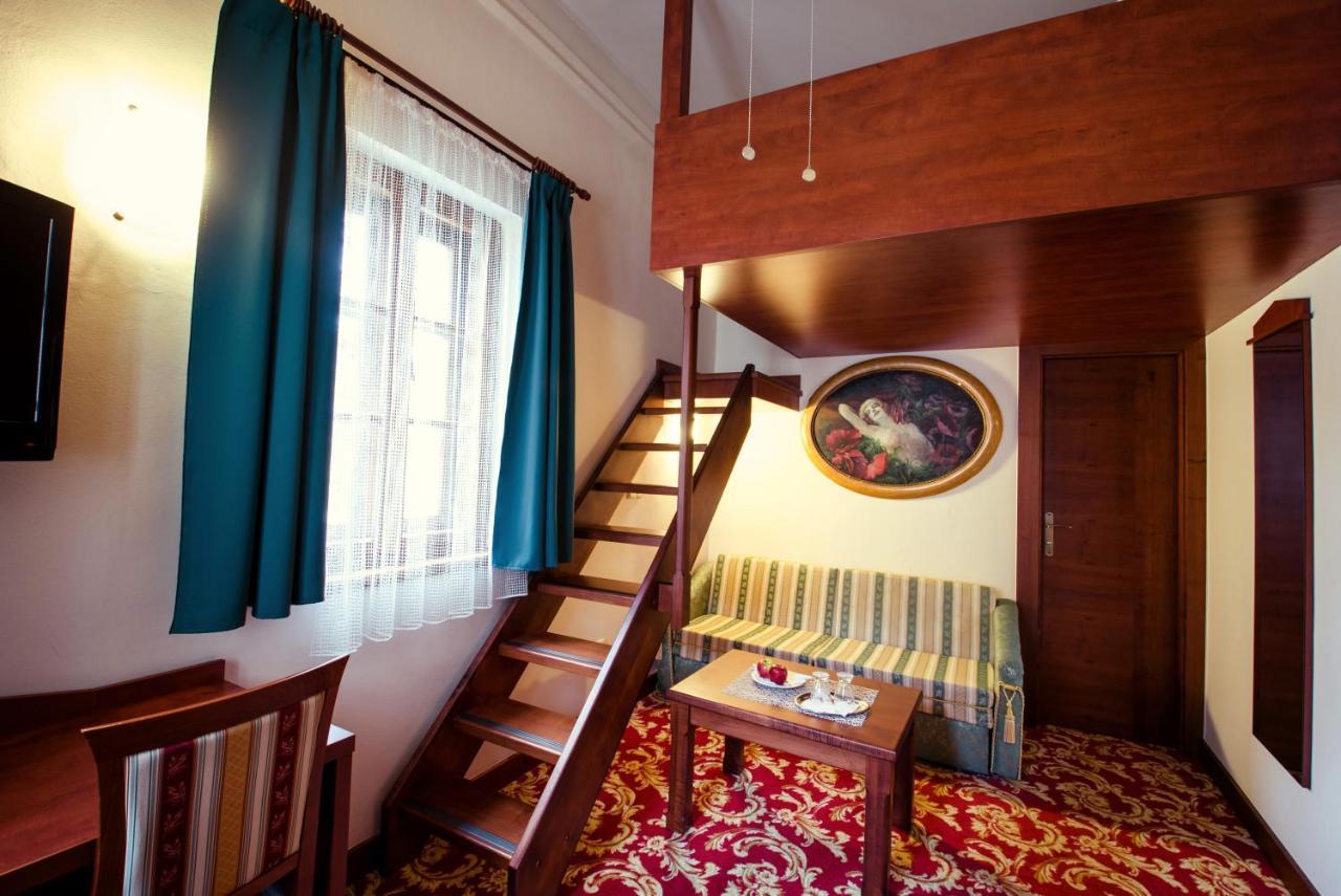 Hotel Fortna ครูดิม ห้อง รูปภาพ